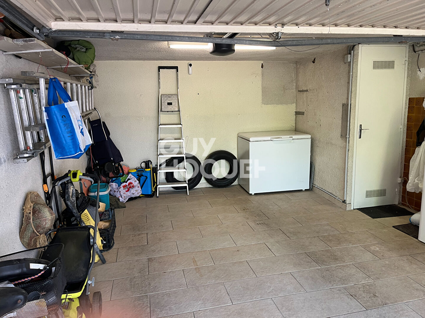 VENTE VIAGERE OCCUPE NIMES LES AMOUREUX