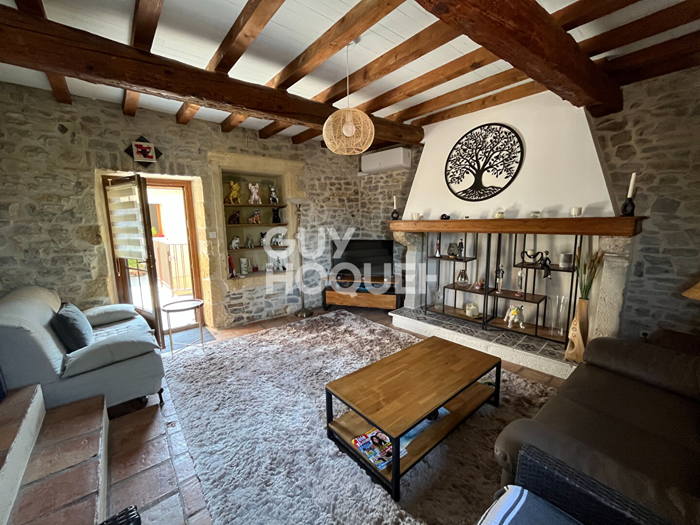 Maison Clarensac  Garages Cour Terrasse et Dépendance