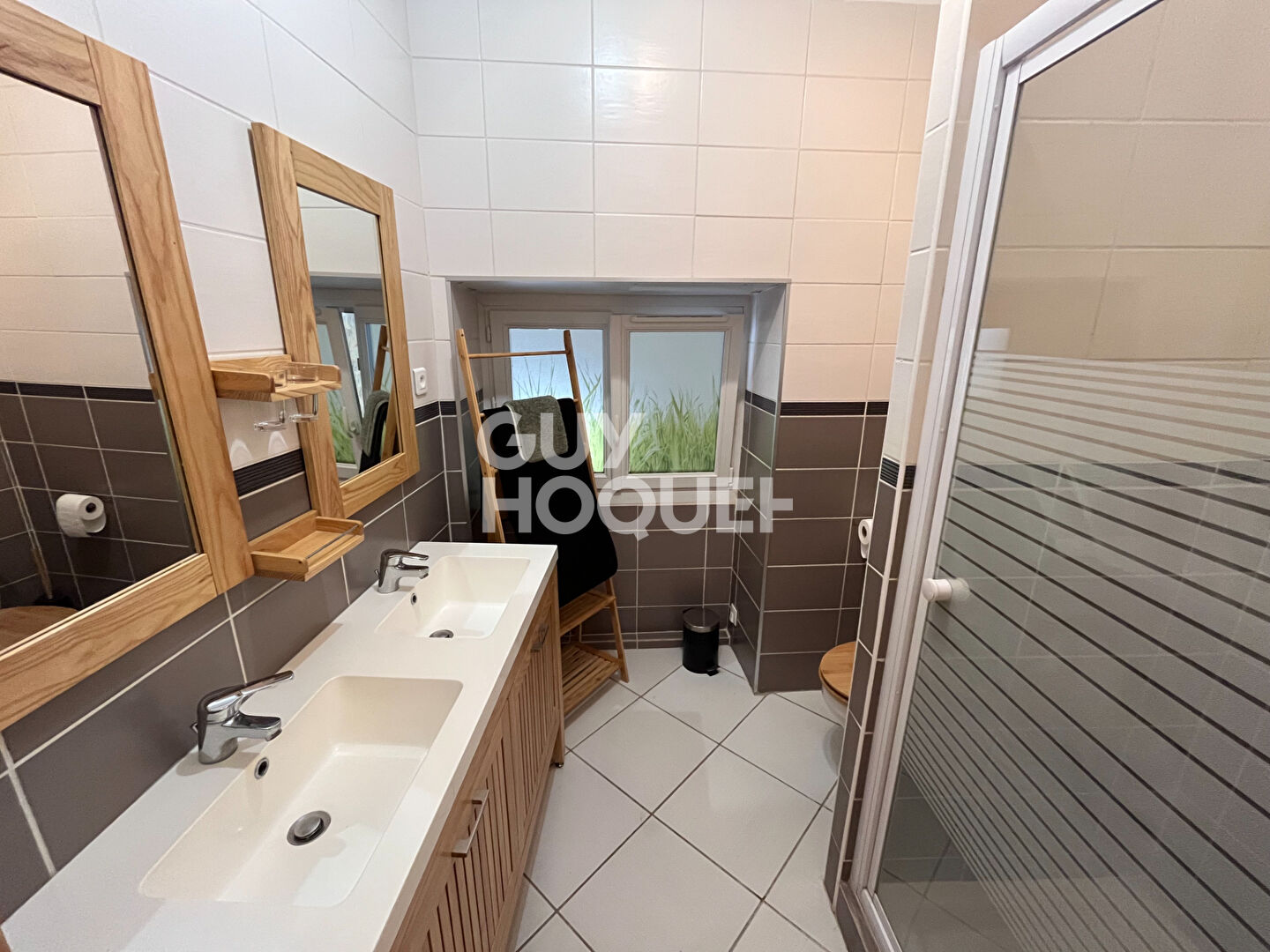 Maison Clarensac  Garages Cour Terrasse et Dépendance