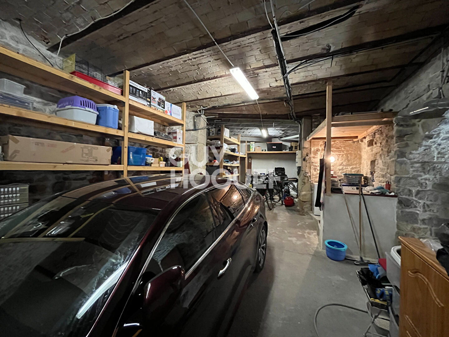Maison Clarensac  Garages Cour Terrasse et Dépendance