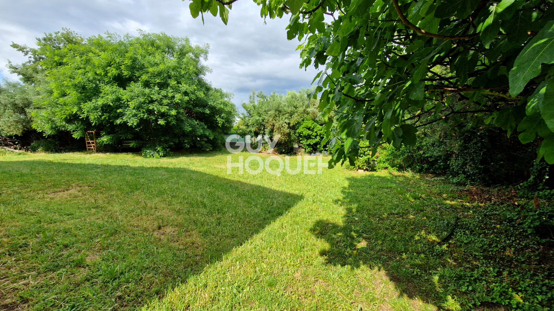 Maison Aujargues 9 pièces 227 m2 sur 2500m²