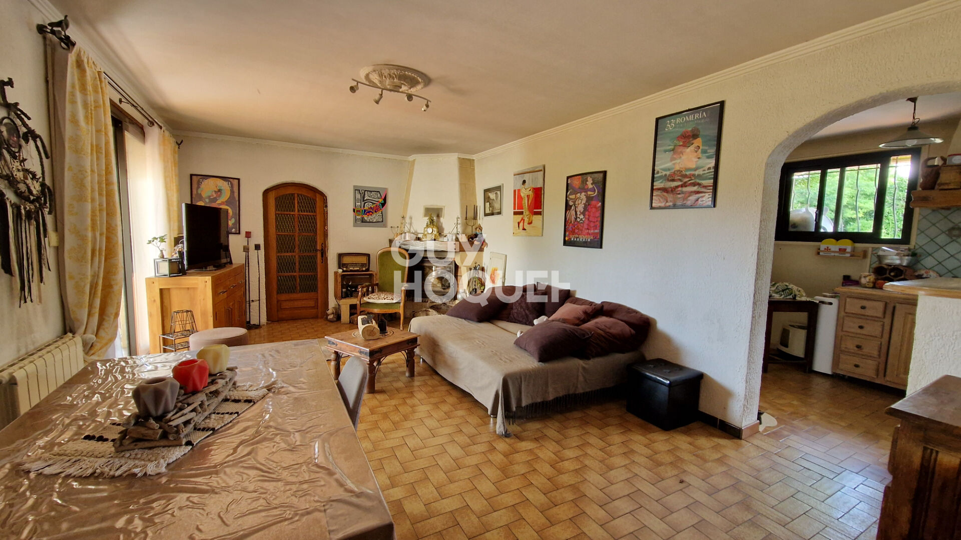 Maison Aujargues 9 pièces 227 m2 sur 2500m²