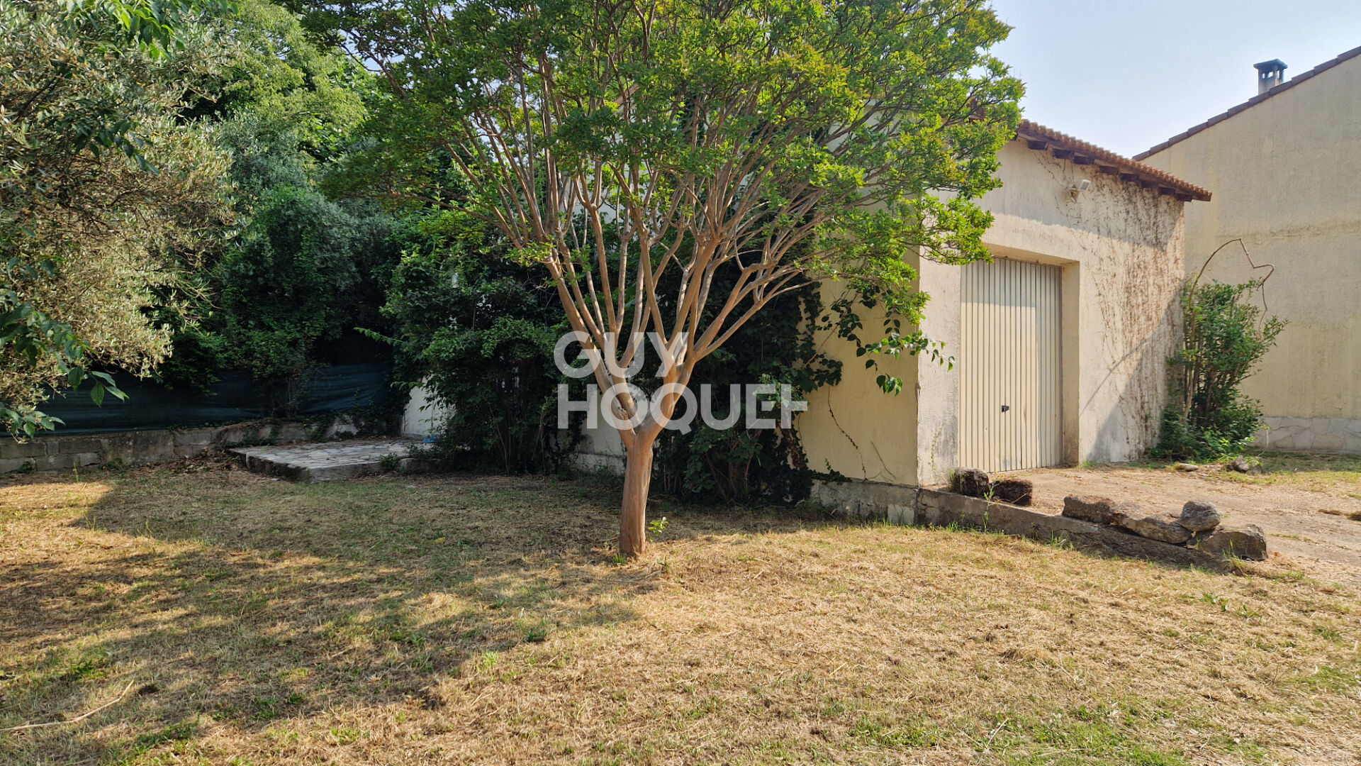 Maison Aujargues 9 pièces 227 m2 sur 2500m²