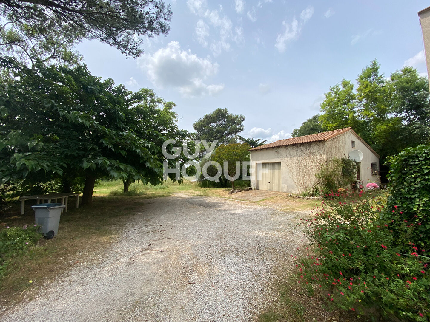 Maison Aujargues 9 pièces 227 m2 sur 2500m²