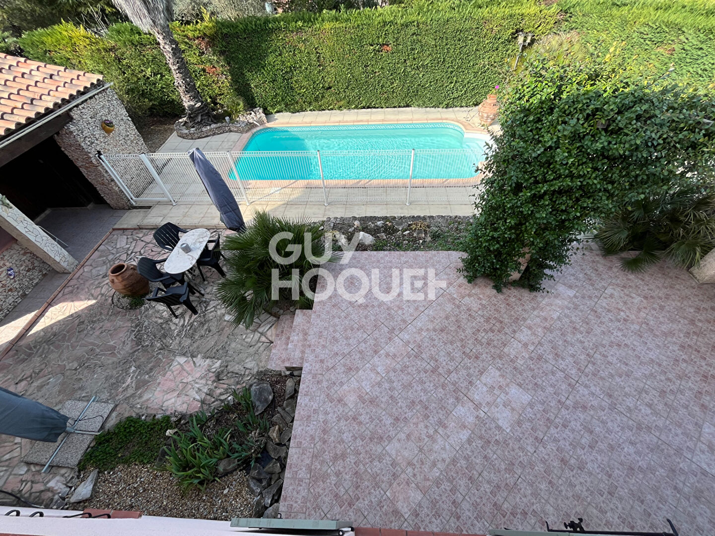 Maison CAVEIRAC avec JARDIN PISCINE ET GRAND GARAGE