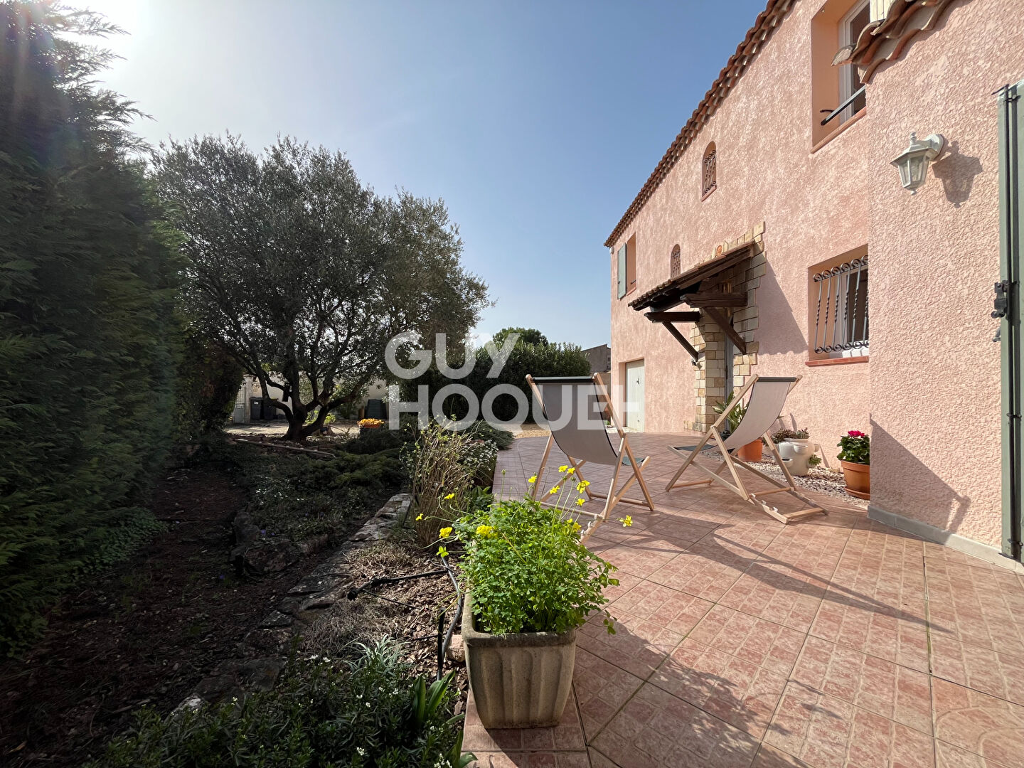 Maison CAVEIRAC avec JARDIN PISCINE ET GRAND GARAGE