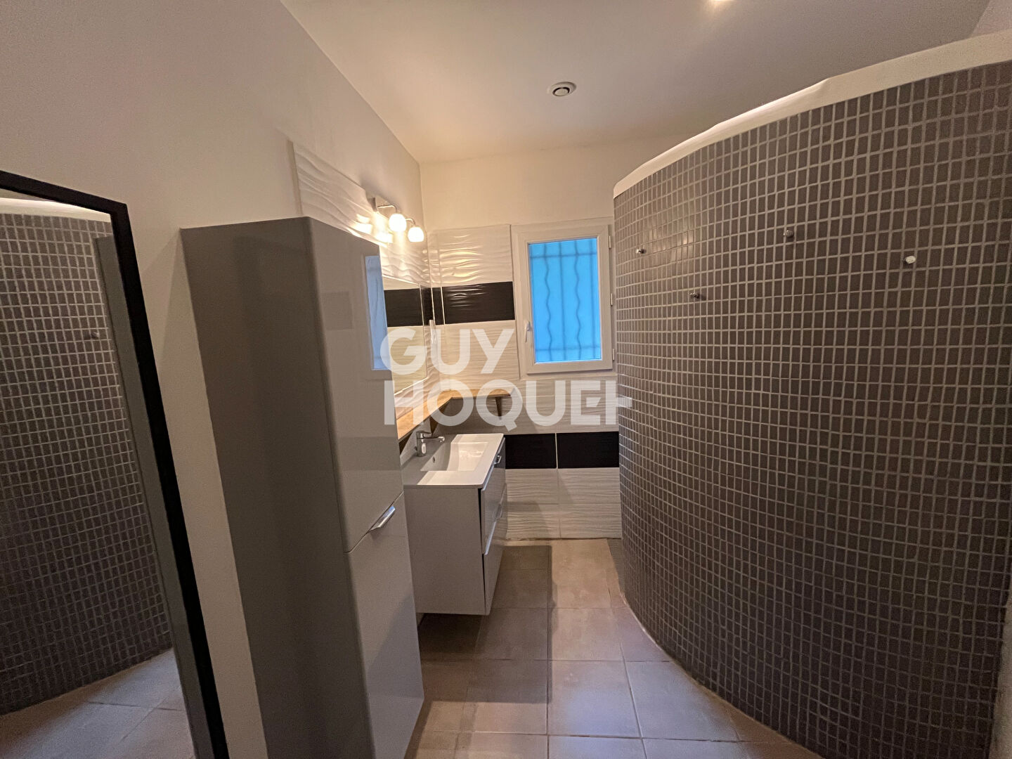 Maison 4 pièces à vendre à Calvisson - Garage et jardin