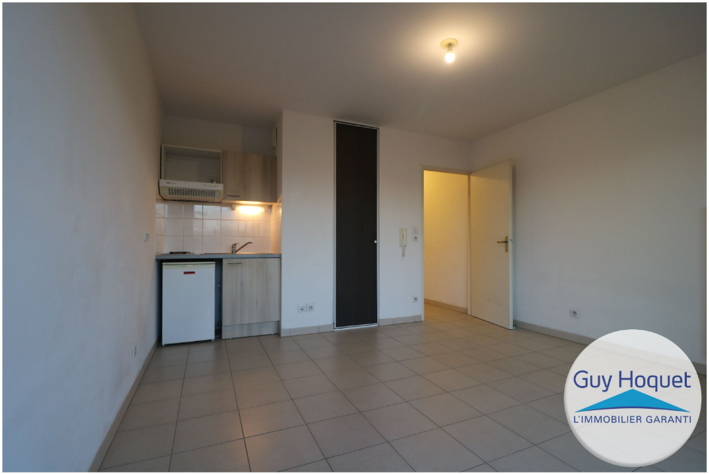 Appartement 1 pièce et son balcon