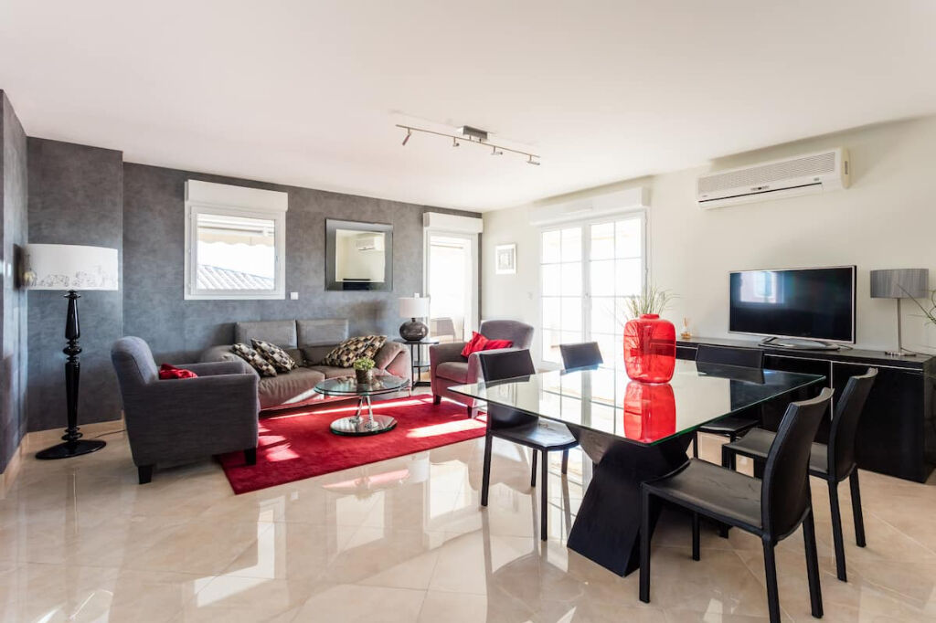 Très bel appartement  4 pièce(s) 100 m2 avec prestations haut de gamme.