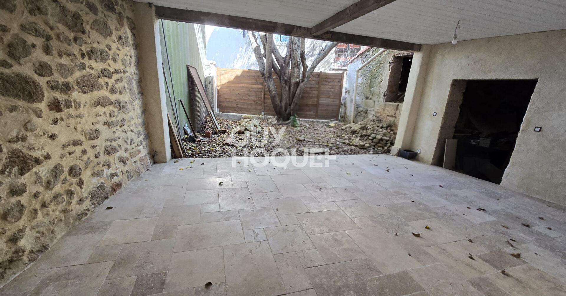 Maison de ville de caractère Montpellier Ouest 156 m2 + garage+ terrasse et jardinet