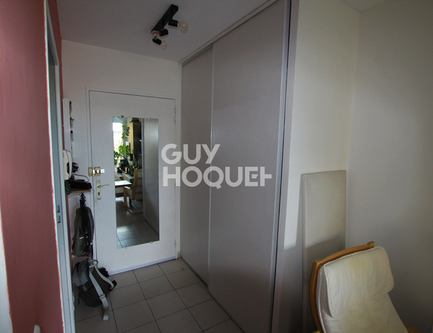 Joli Appartement T1 Meublé, calme, jardin privatif  arboré