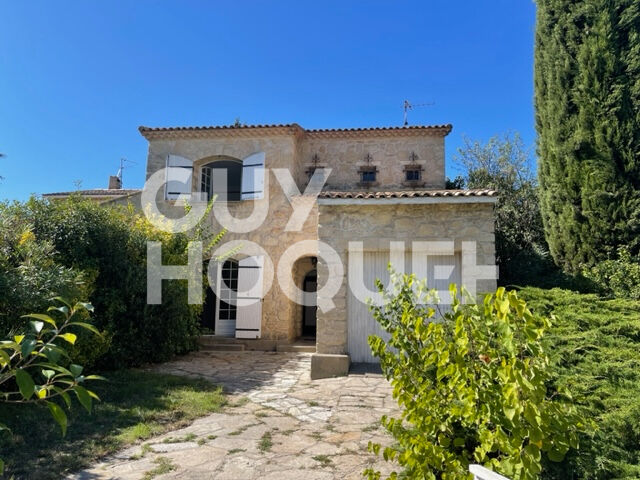 Maison Juvignac à potentiel sur un terrain de 389 m²