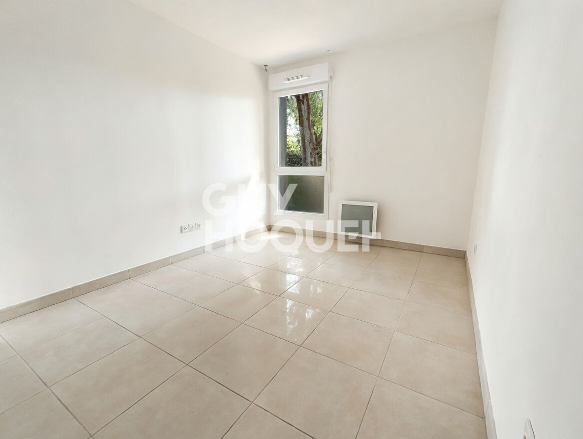 AU CALME ! 3 pièce(s) 64 m2  Proche école commerces + Grande Terrasse