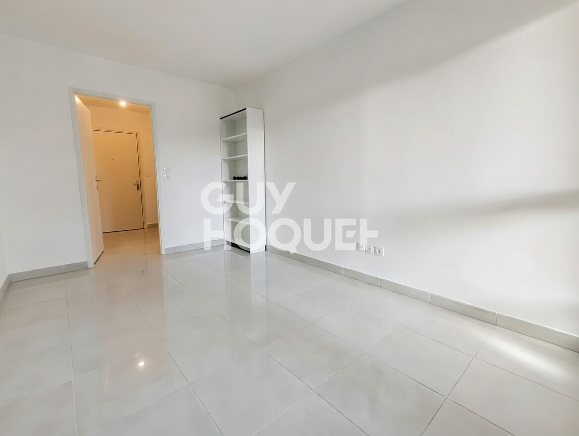 AU CALME ! 3 pièce(s) 64 m2  Proche école commerces + Grande Terrasse