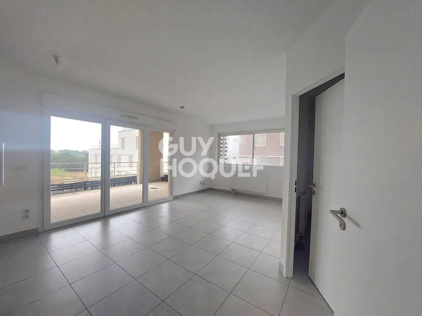 T2  40.59 m2 + Grande terrasse couverte + Parking