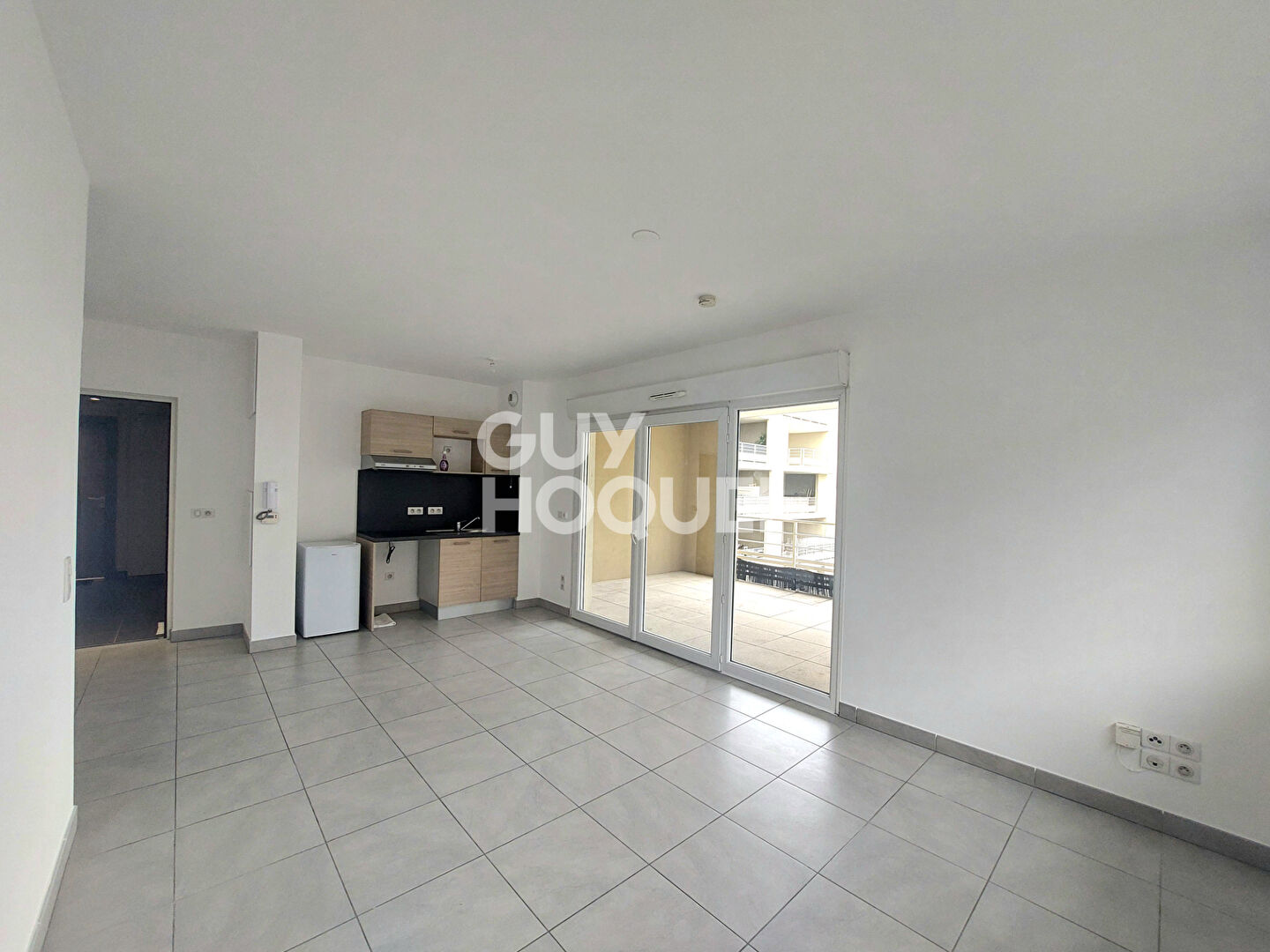 T2  40.59 m2 + Grande terrasse couverte + Parking