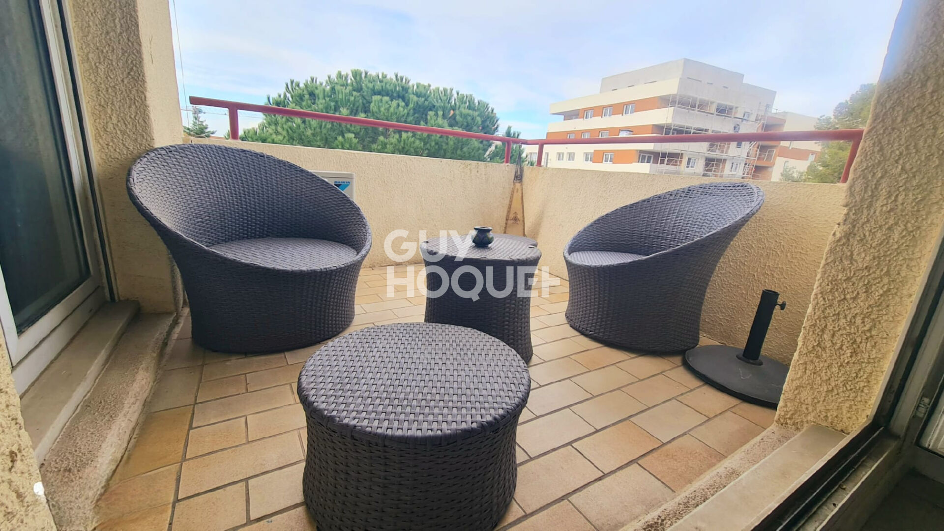 Appartement T4 avec terrasse, box fermé et parking privé