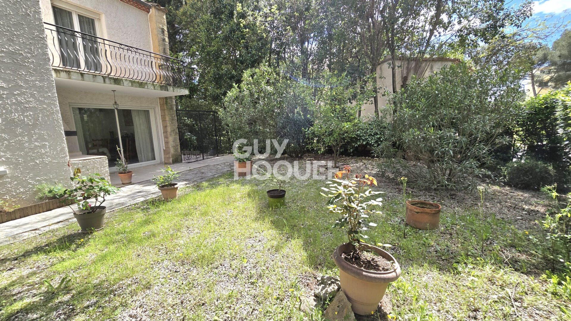 Grande maison familiale 6 pièces,152M2, jardin, véranda, garage mitoyen