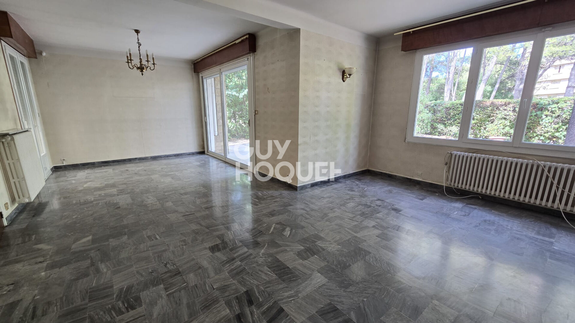 Grande maison familiale 6 pièces,152M2, jardin, véranda, garage mitoyen