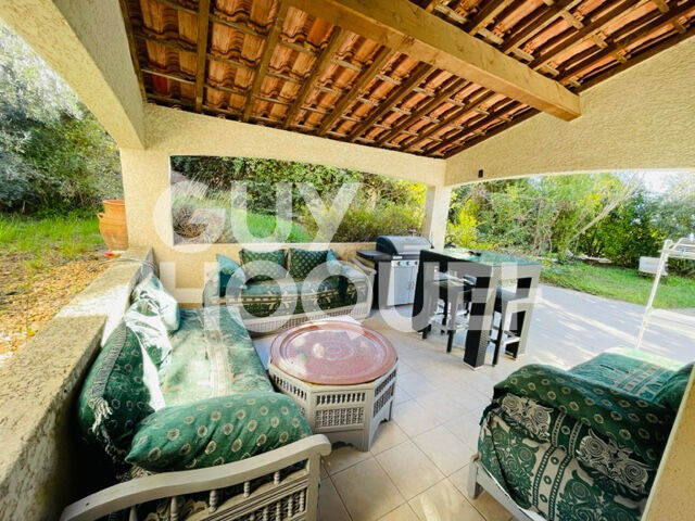 MAGNIFIQUE  VILLA Montpellier 4 chambres sans vis a vis avec vue et piscine