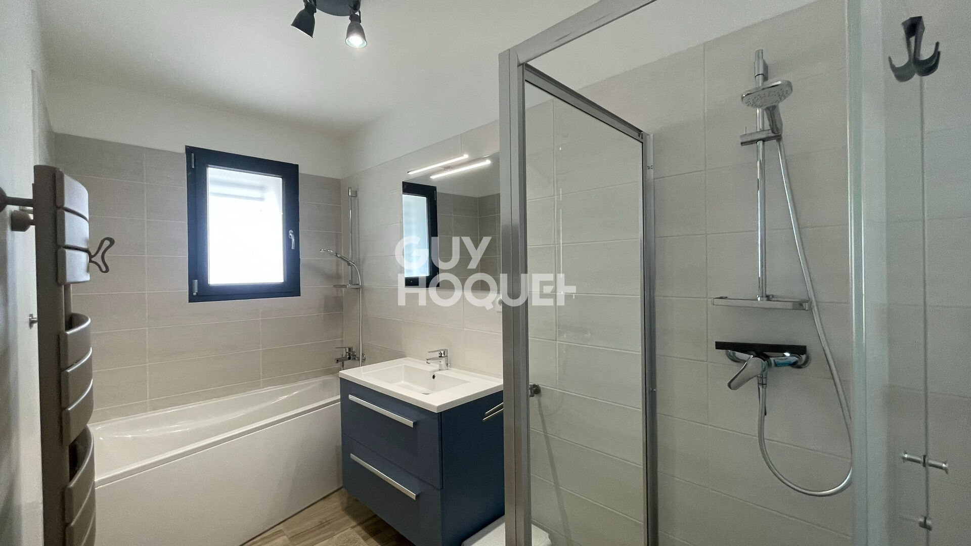 MEZE : Superbe Villa contemporaine à 30 Minutes de MONTPELLIER !