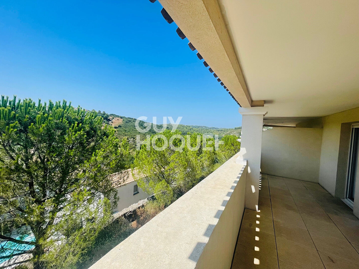 T4 HAUT DE FONTCAUDE  VUE DEGAGEE + TERRASSE 39 M2
