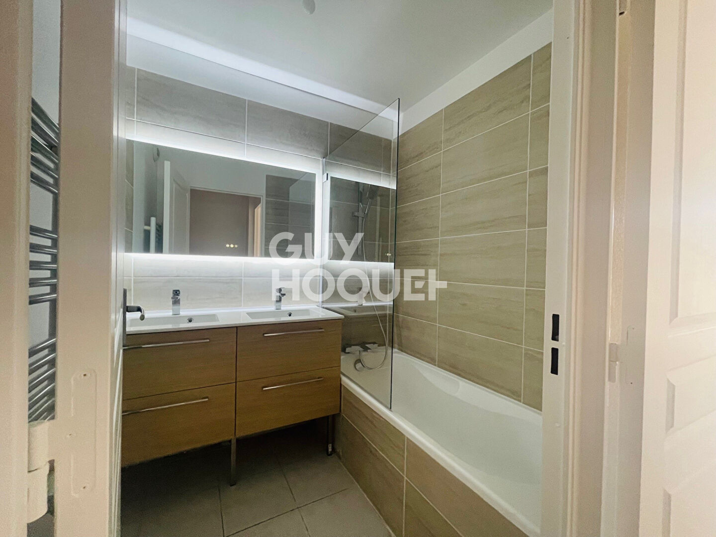 T4 HAUT DE FONTCAUDE  VUE DEGAGEE + TERRASSE 39 M2