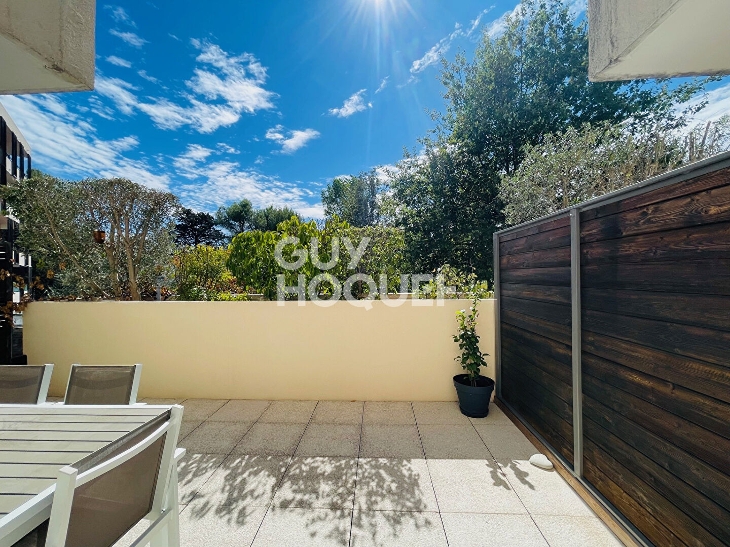 Appartement Juvignac 3 pièce(s) - 2 Terrasses - garage et local