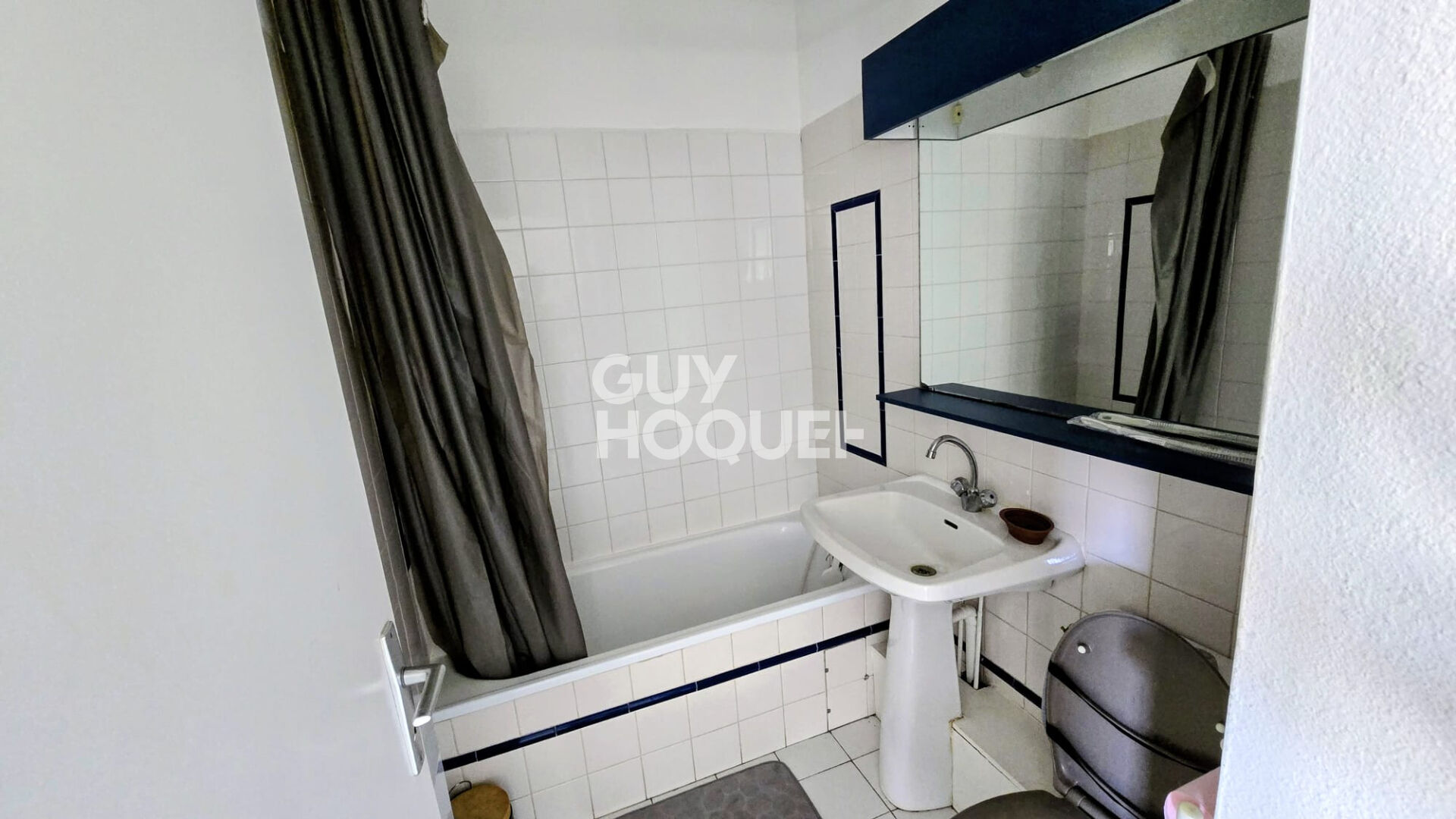 T2 Meublé  35 M2  PROCHE FACS !