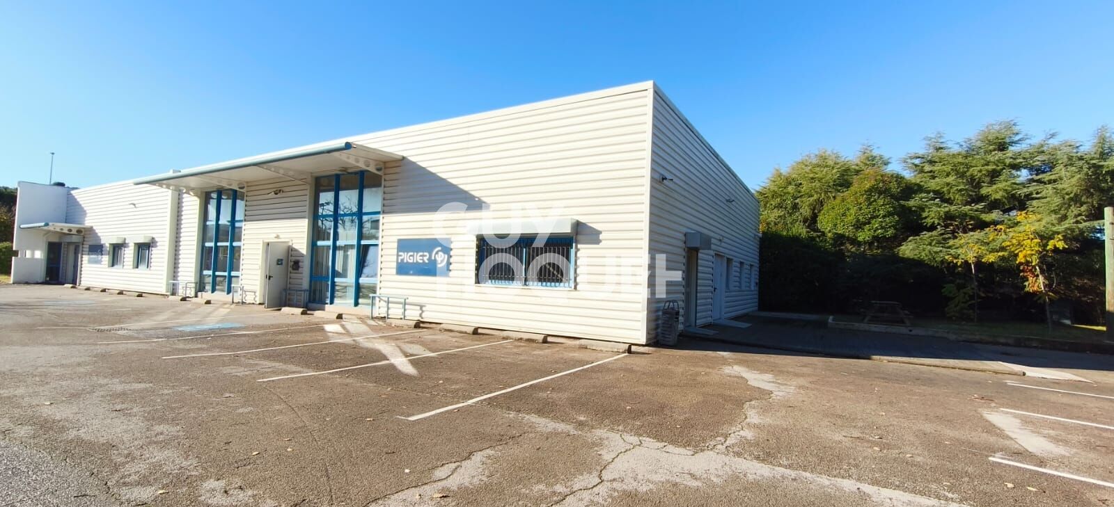 Bureaux Montpellier 880 m2+ 38 places de parking