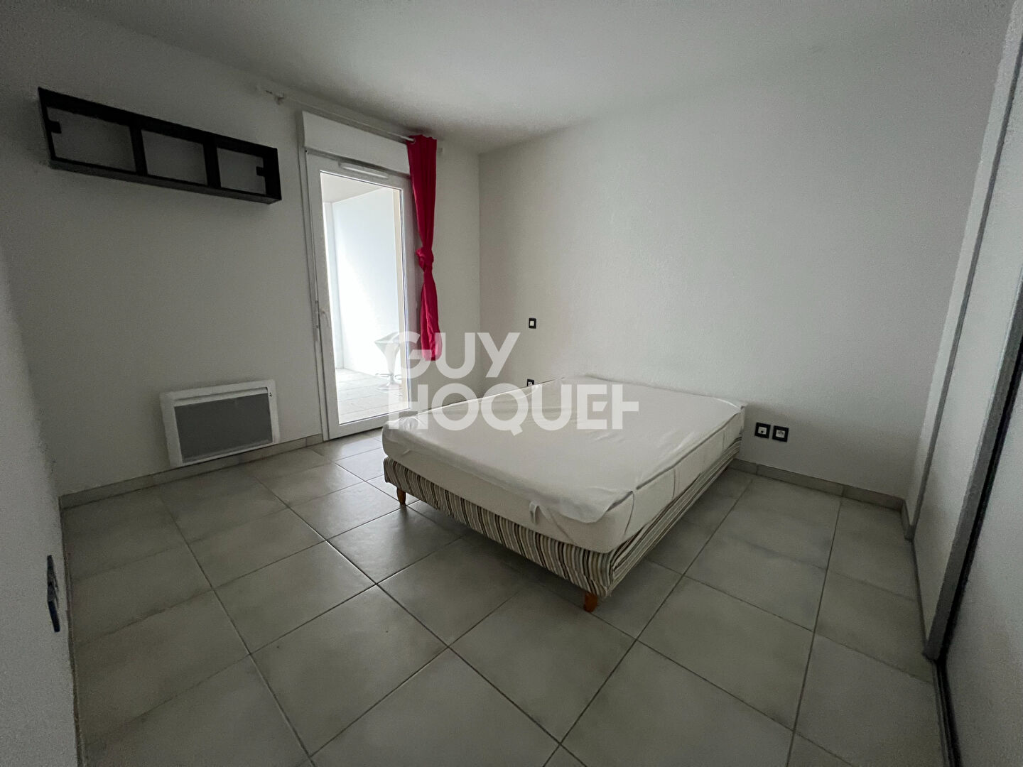 T2 meublé + terrasse + place de parking Vendu Loué