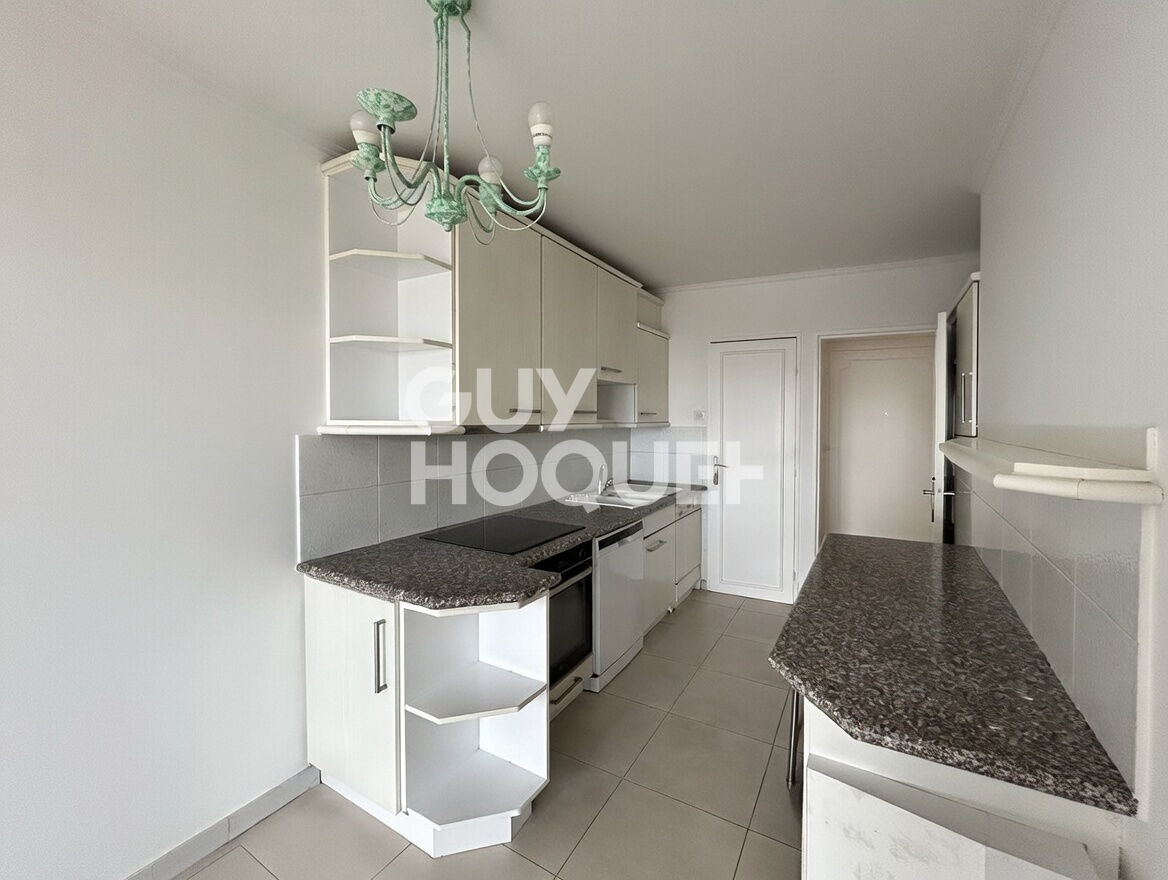 ANTIGONE DERNIER ETAGE: T3 71 M2 + GARAGE 