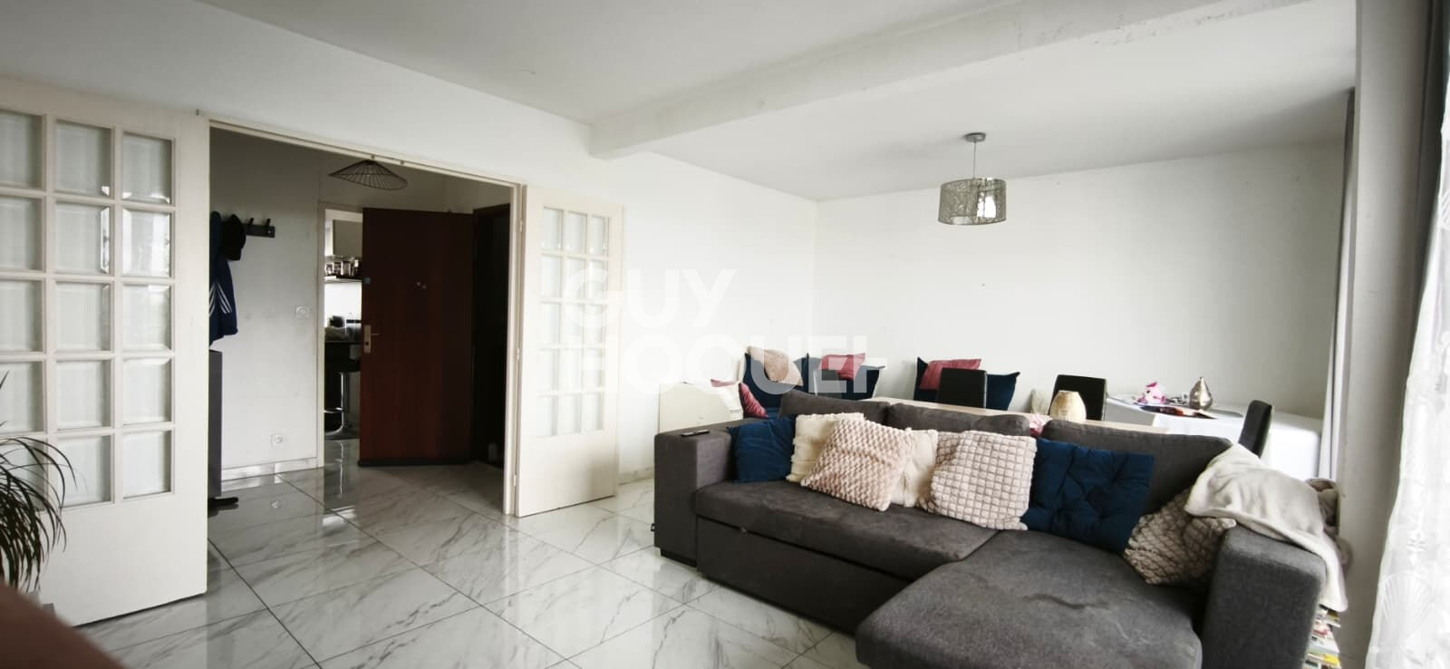 Montpellier T5 94 m2 + garage fermé + parking + cave