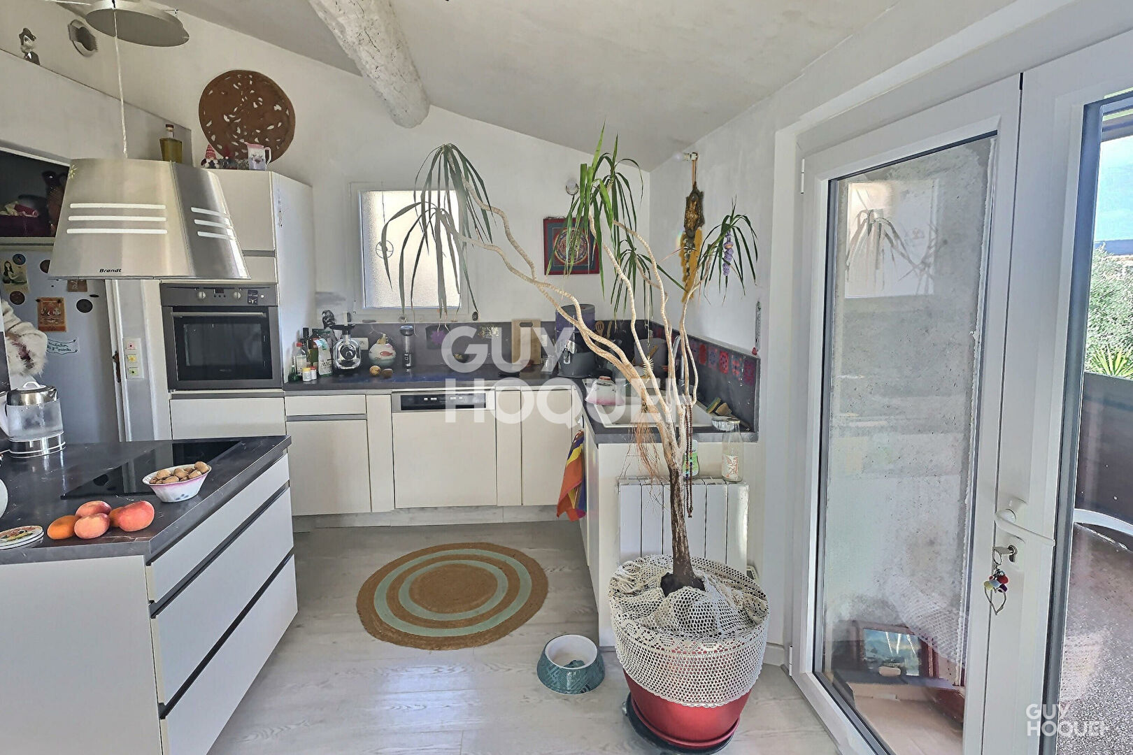 CHARMANTE VIGNERONNE  RESTAUREE ET SON EXTENSION: 150m2