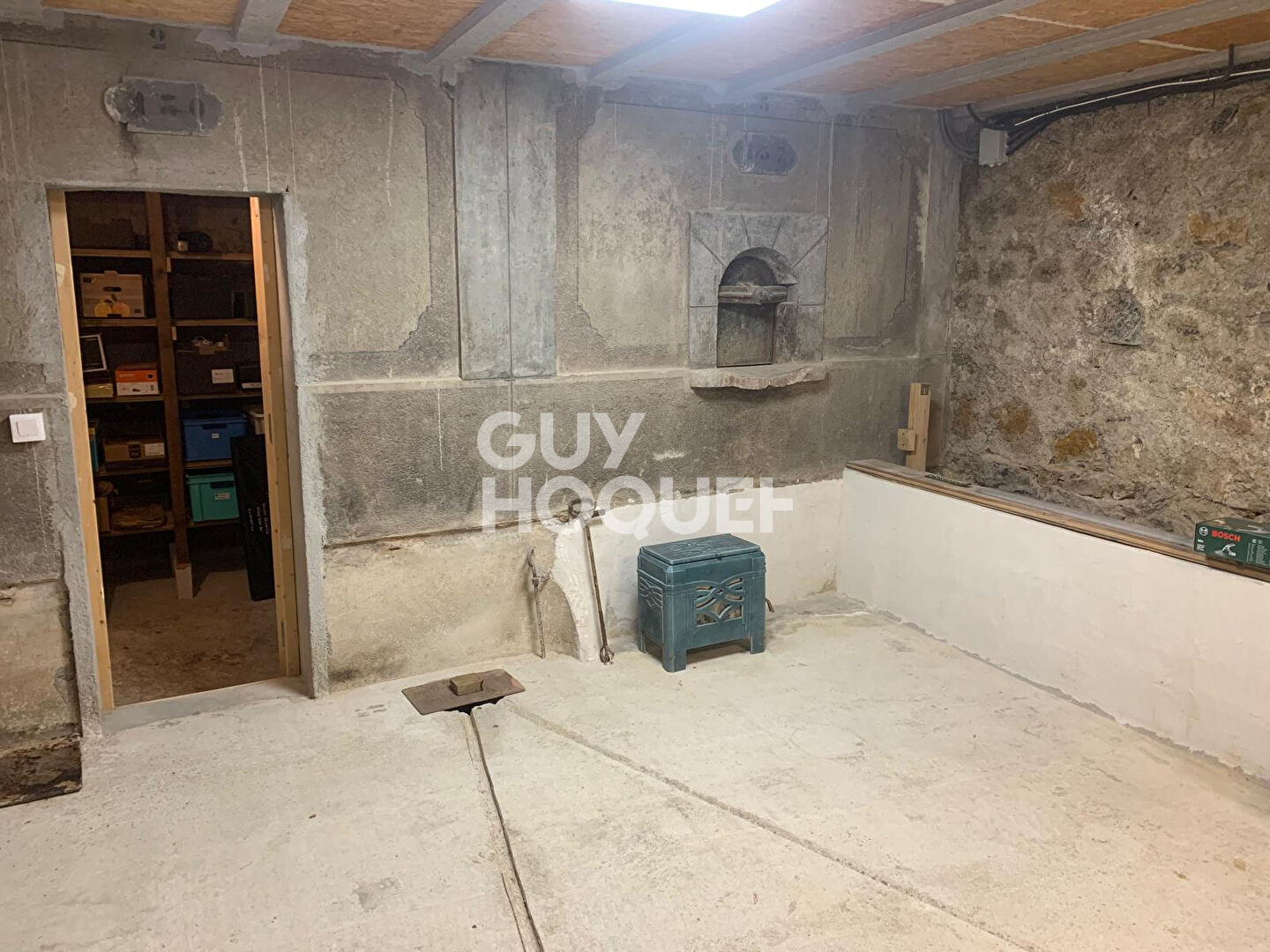 CHARMANTE VIGNERONNE  RESTAUREE ET SON EXTENSION: 150m2