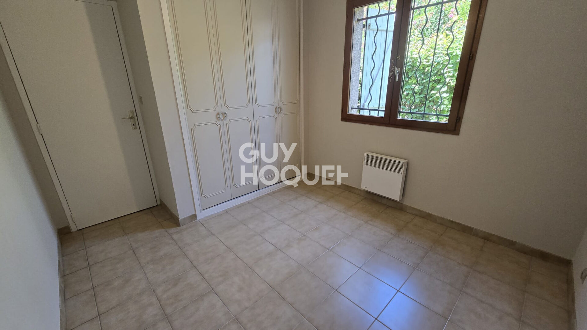 La Martelle Maison 3 pièces de plain-pied avec grand  garage