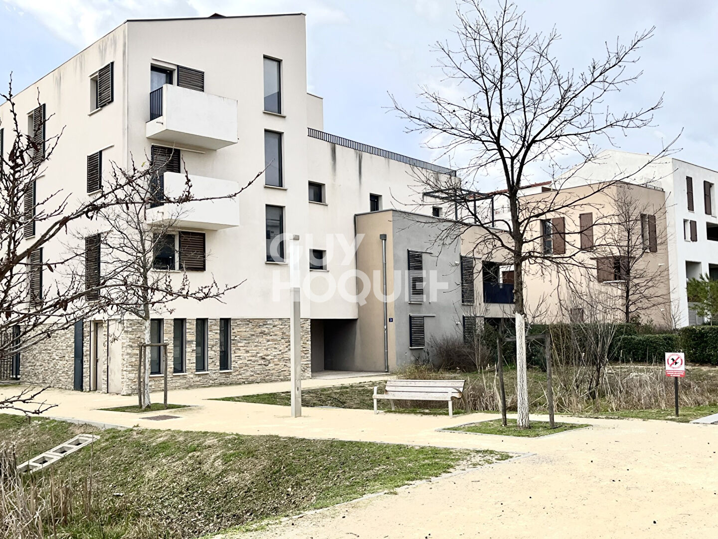 Centre ville : T4 85m² + terrasse 60m2 + box + parking