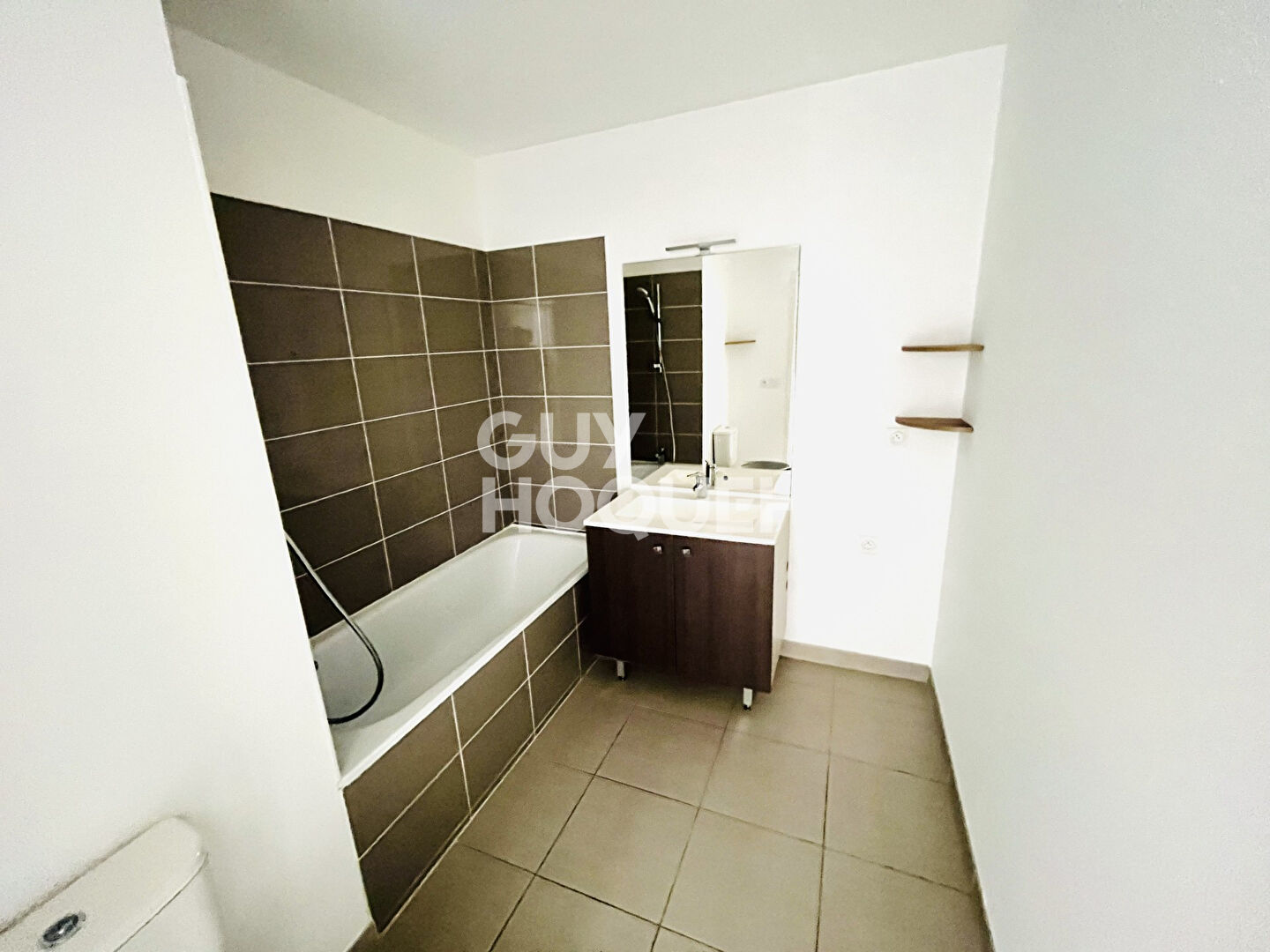 Centre ville : T4 85m² + terrasse 60m2 + box + parking