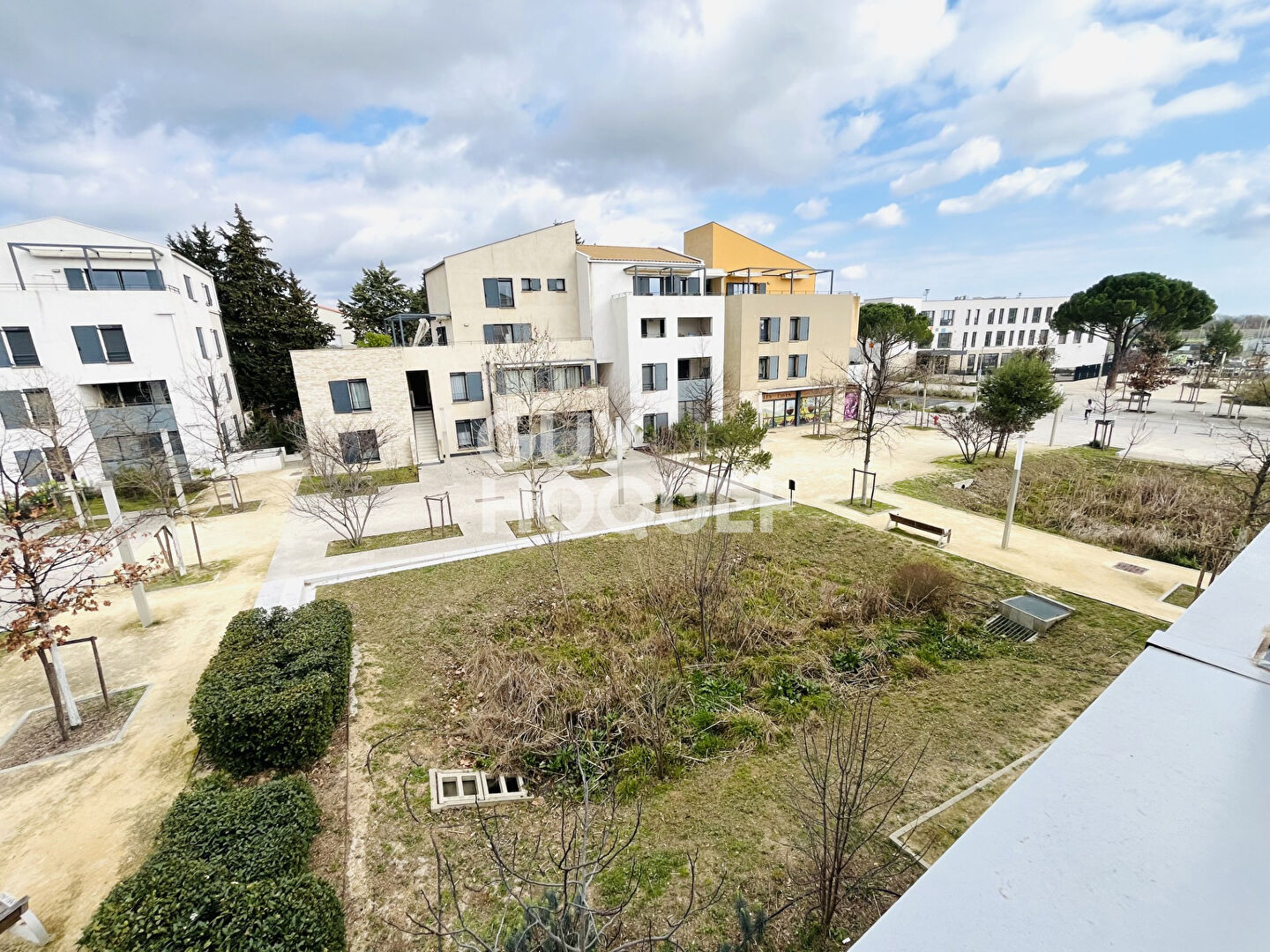 Centre ville : T4 85m² + terrasse 60m2 + box + parking