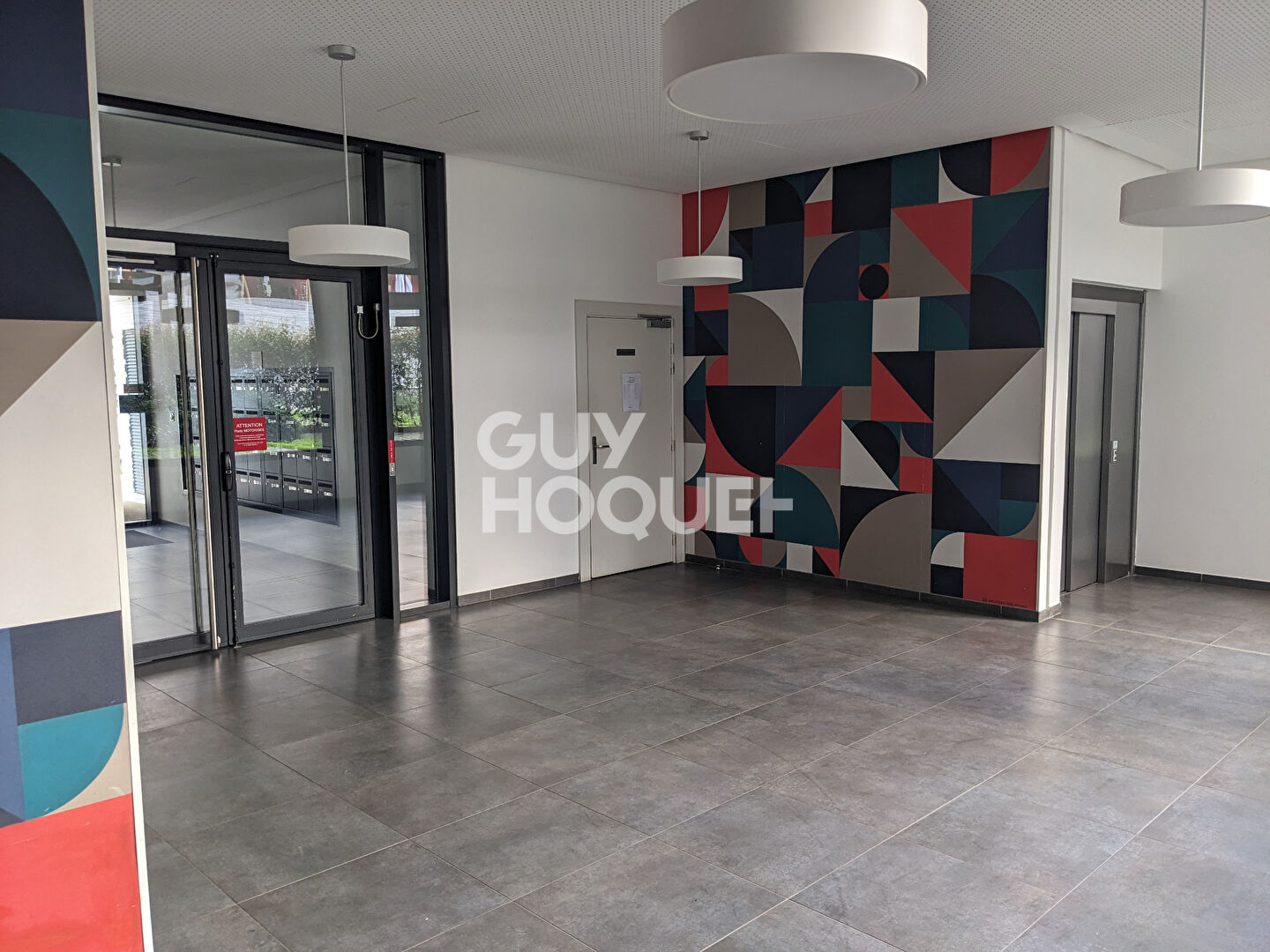 BEAU T2 Port Marianne 49.31 m2 + GRANDE TERRASSE + GRAND PARKING