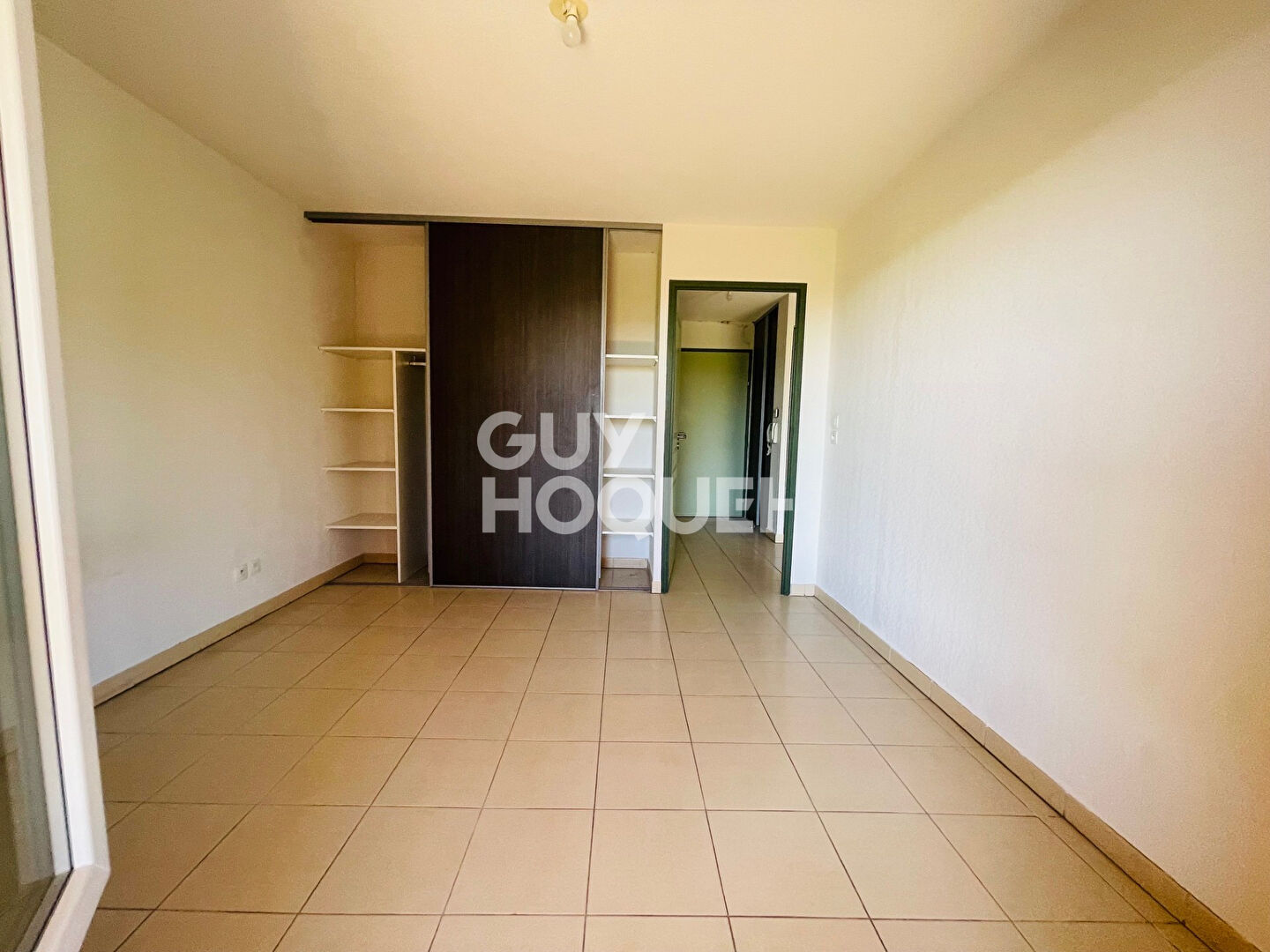 T2 lumineux avec terrasse: Idéal 1er achat ou investissement