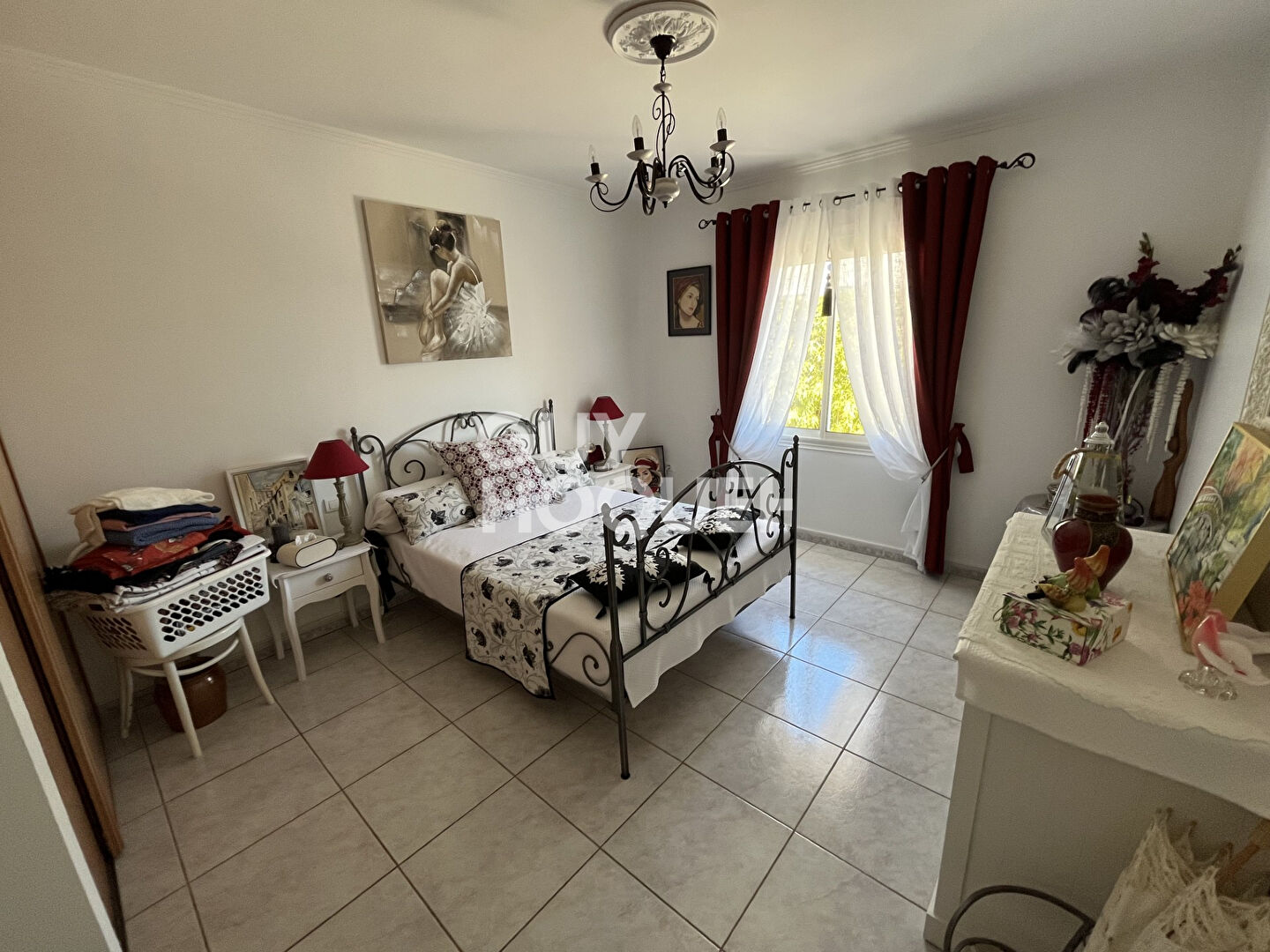 Maison familiale Juvignac de  245 m² sur 1024 m² de terrain