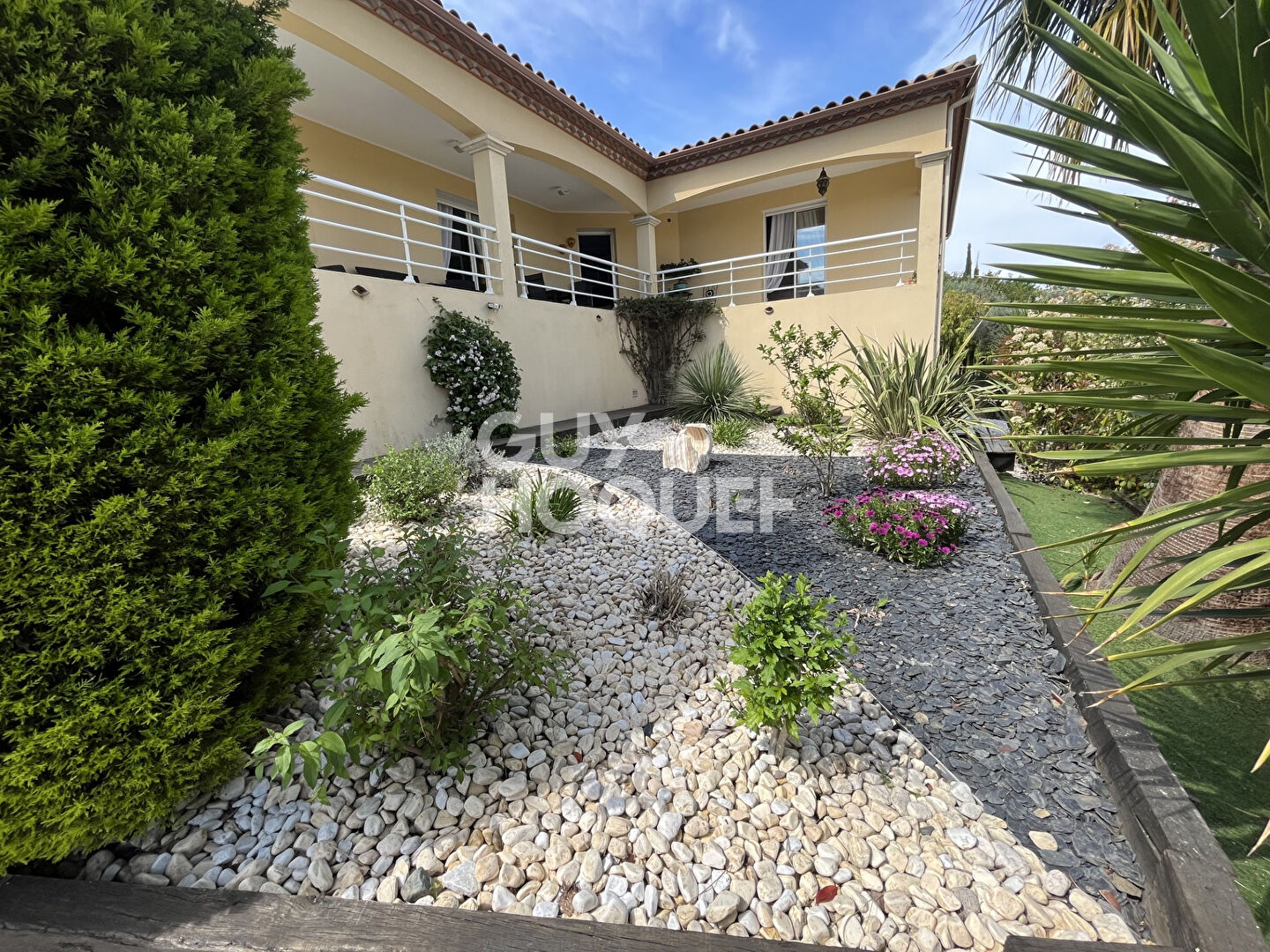 Maison familiale Juvignac de  245 m² sur 1024 m² de terrain