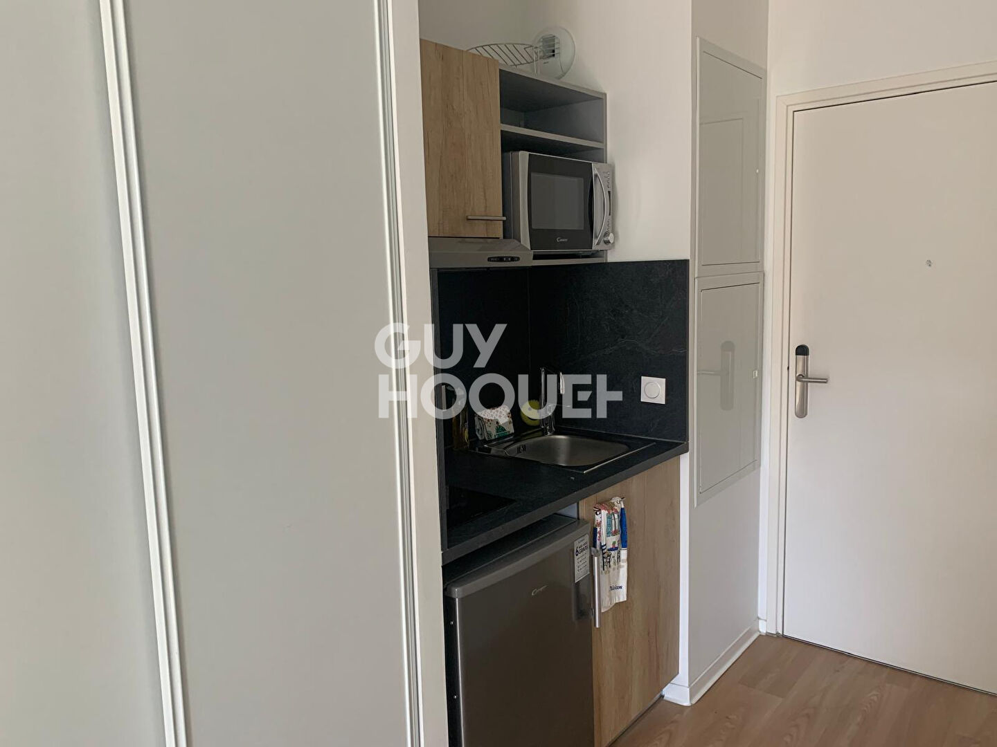 INVESTISSEMENT LMNP : STUDIO MEUBLE RESIDENCE ETUDIANTE 