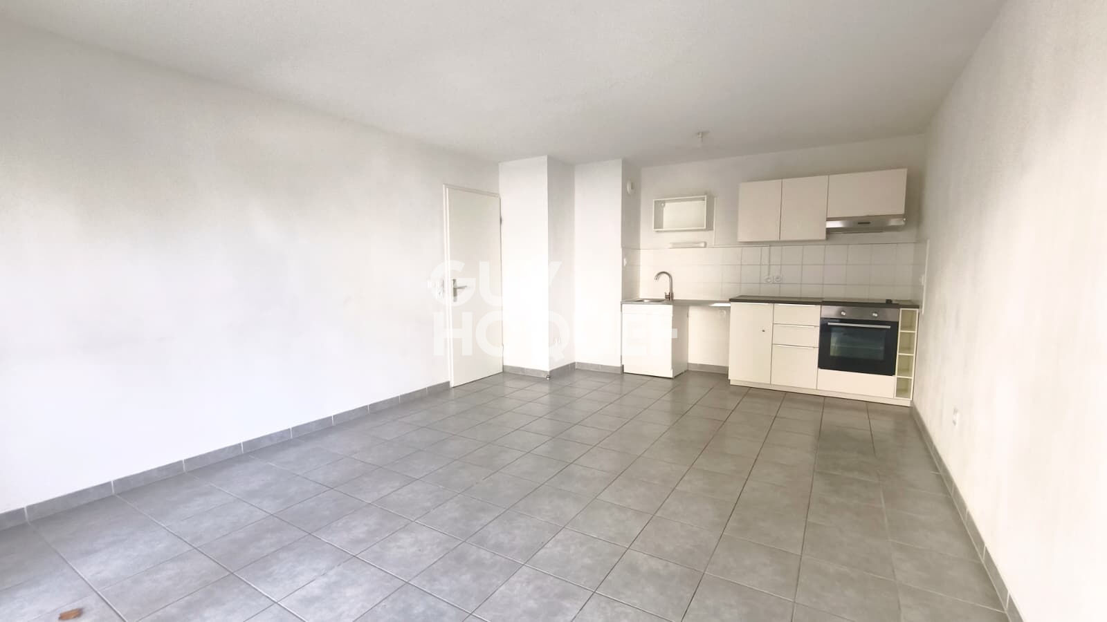 Appartement  2 pièce(s)  45 m2 + Terrasse 13 m2 + PARKING