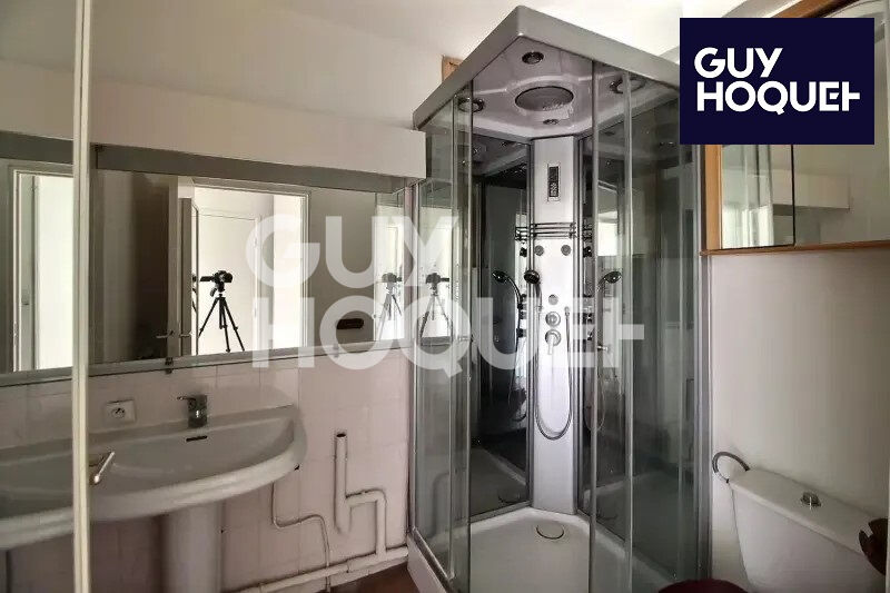 RARE :  A LOUER STUDIO MEUBLE RESIDENCE SENIOR
