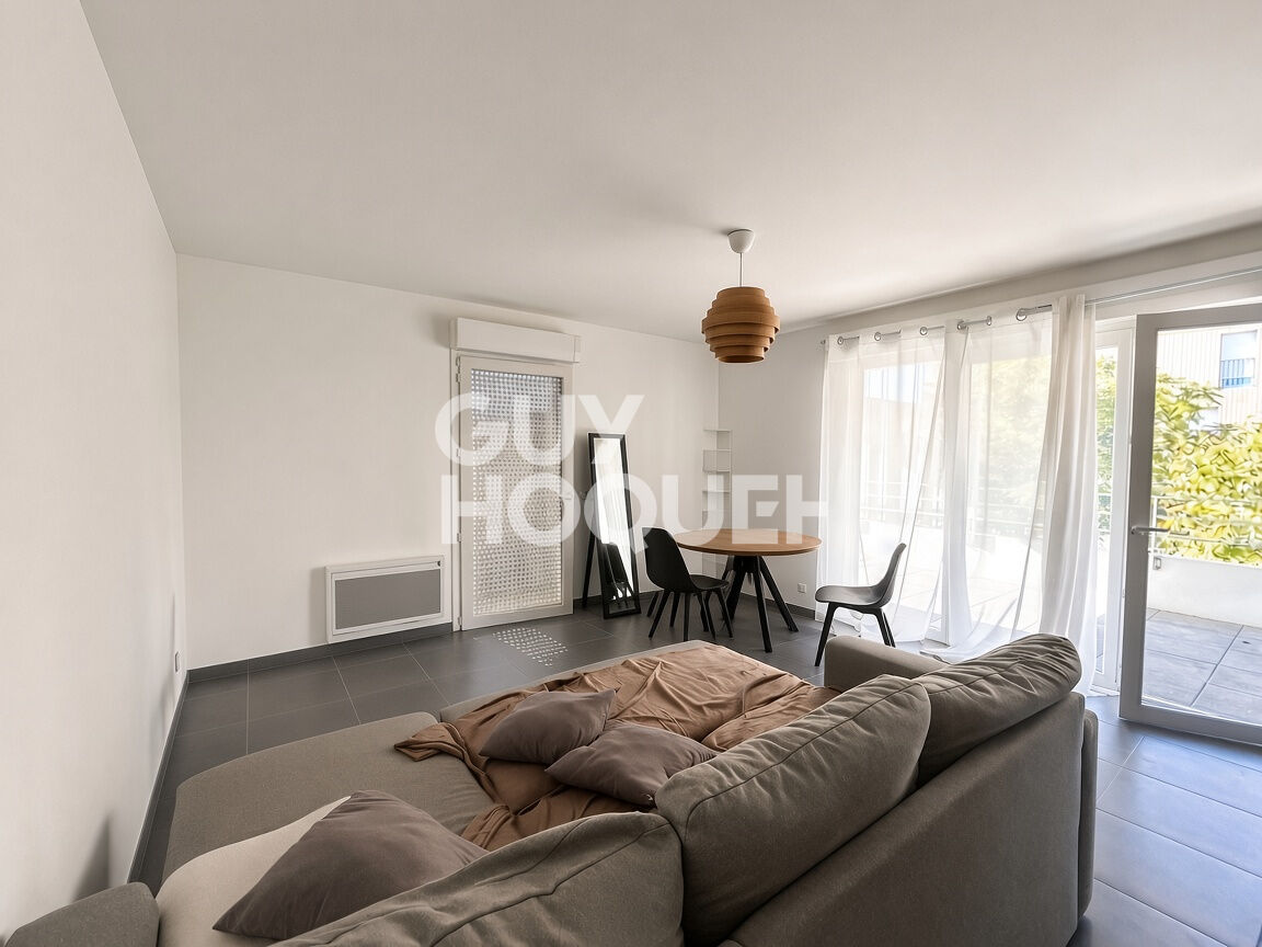 JOLI T3 MEUBLE + PARKING + BALCON