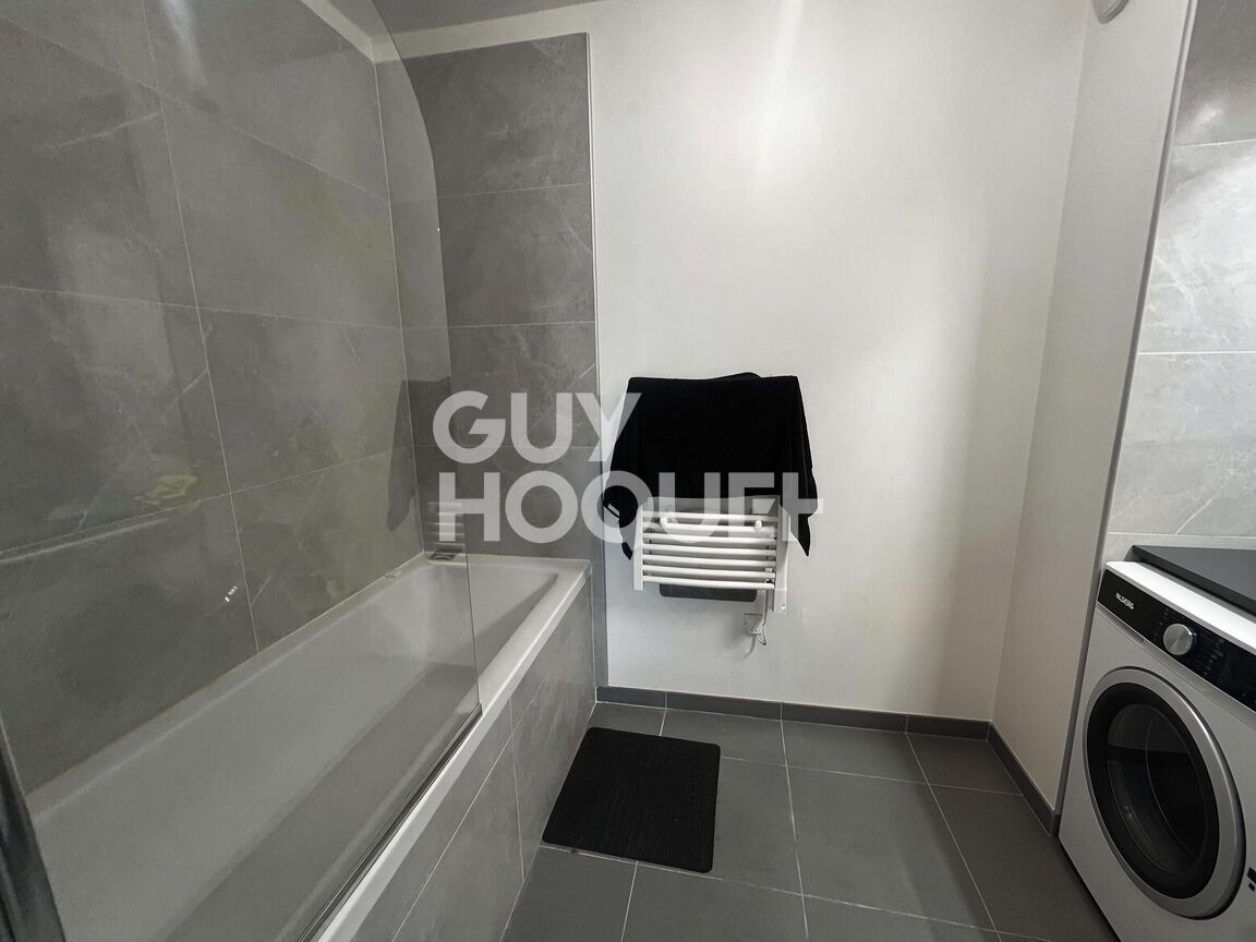JOLI T3 MEUBLE + PARKING + BALCON