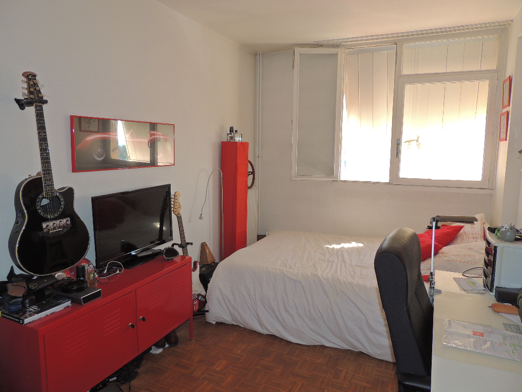 Vente : appartement 4 pièces à ATHIS MONS avec un ...