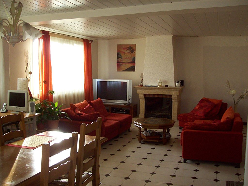 PARAY-VIEILLE-POSTE  APPARTEMENT